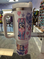 Load image into Gallery viewer, Bluey Valentine Be Mine 40 Oz Tumbler
